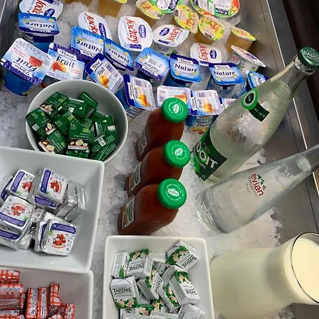 Enzo Premier Prix - Logis Hotell 2*