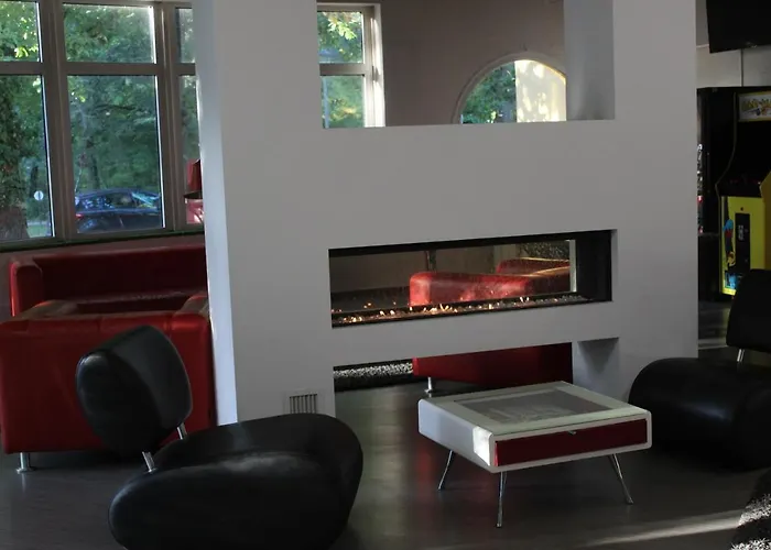 Enzo Premier Prix - Logis 2* Amnéville