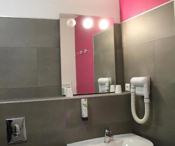 Enzo Premier Prix - Logis Amnéville