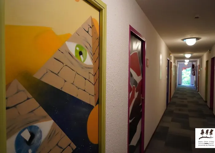 Enzo Premier Prix - Logis Otel